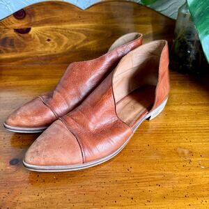 Free People Brown Leather Slip On Loafers Size 8 Distressed Boho Flats Pointed